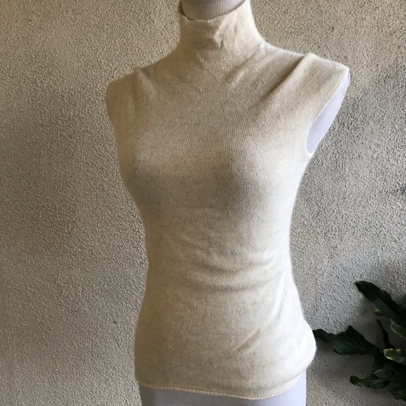 Banana Republic Tops - Banana Republic Wool Turtleneck